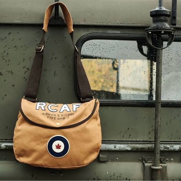 RCAF Tan Messenger Shoulder Bag - NEW - Royal Canadian Air Force - Picture 2 of 12